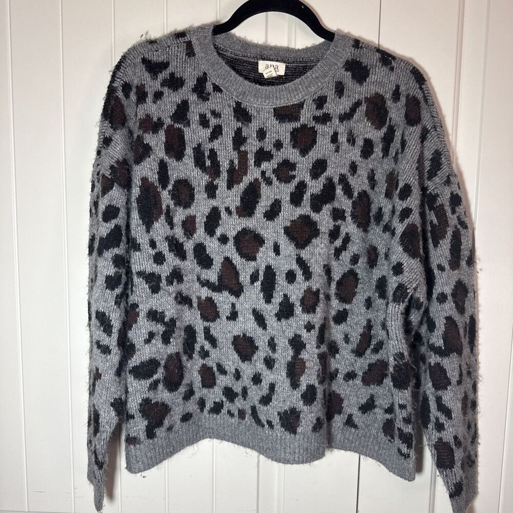 a.n.a Gray Leopard Fuzzy Sweater Size L